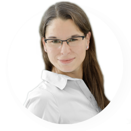 Elisabeth Böter neben Responsive Webdesign Beispiele auf PC, Laptop, Tablet und Smartphone.